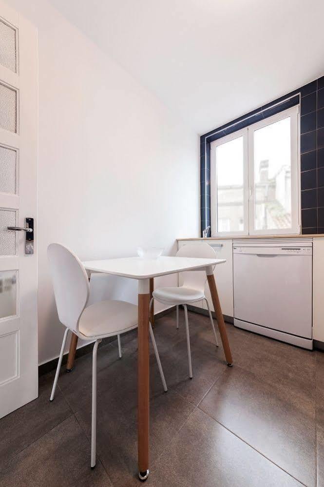 Lux Apartamentos Santiago ซานติอาโก เด กอมโปสเตลา ภายนอก รูปภาพ